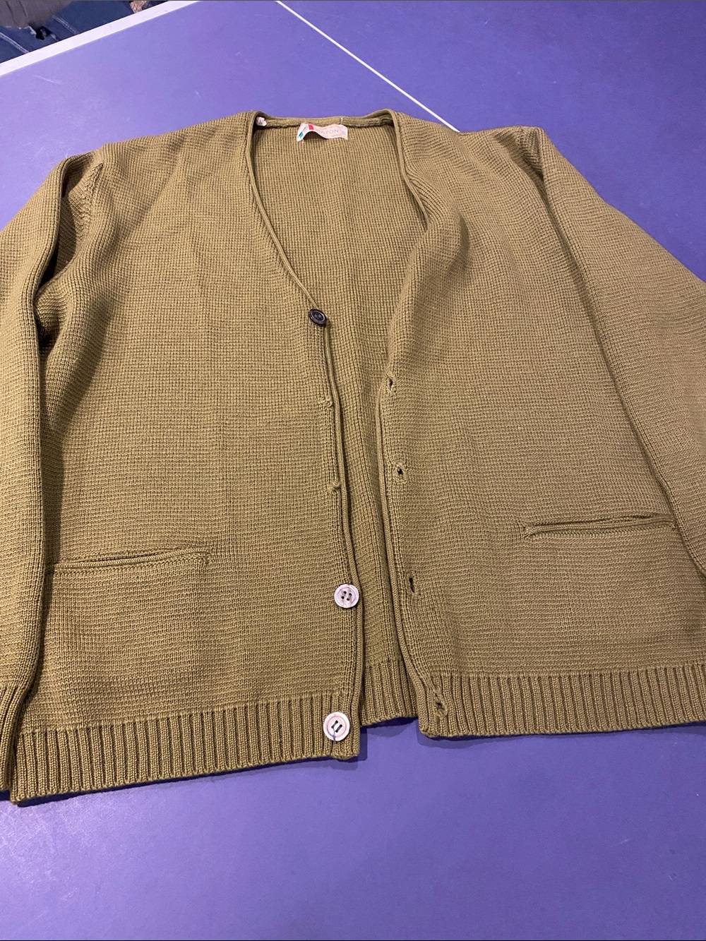 Women’s Vintage Olive Green Button-Front Knit Cardigan Sweater